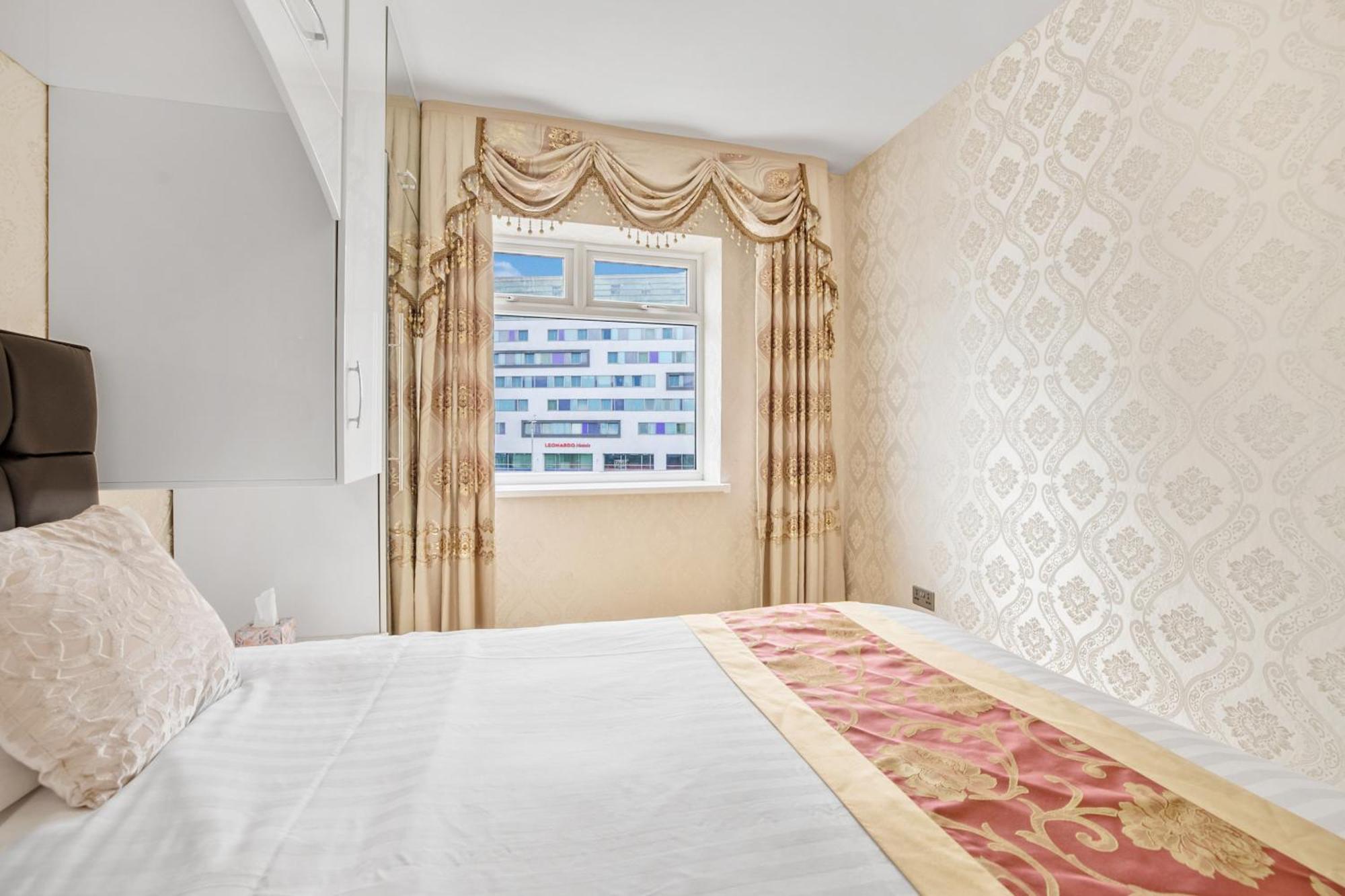 Luxury Mayflower Apartment, Central City Centre, Newly Refurbished Plymouth Bagian luar foto